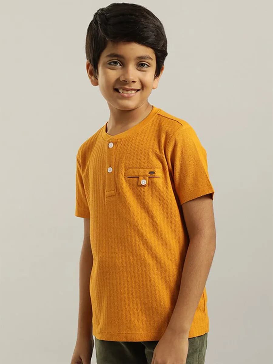 TAGAS Young Boy Solid Textured Short Sleeve Shirt And Shorts