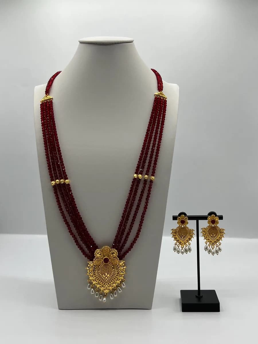 Layered Crystal Haar Long Necklace